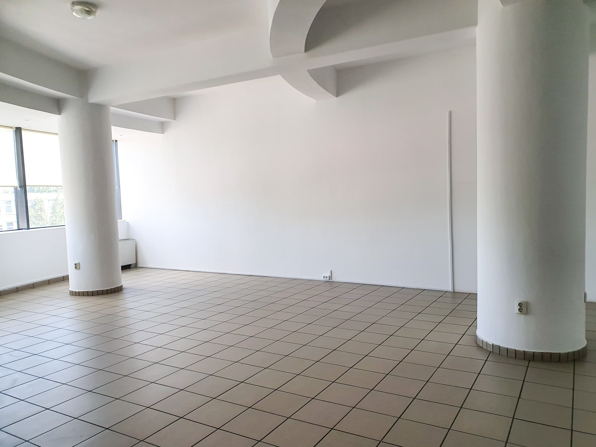 Interior 7