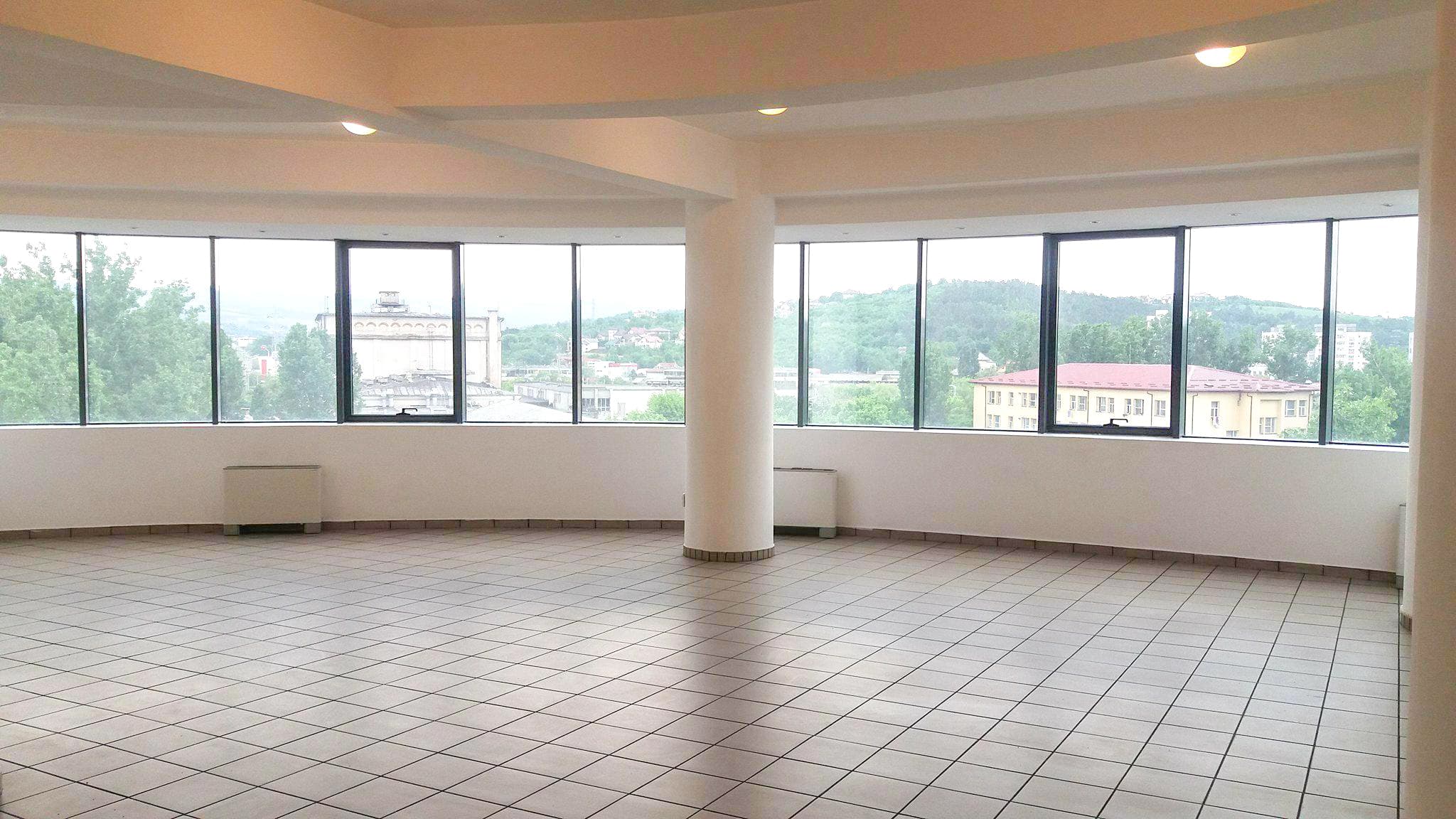Interior 4